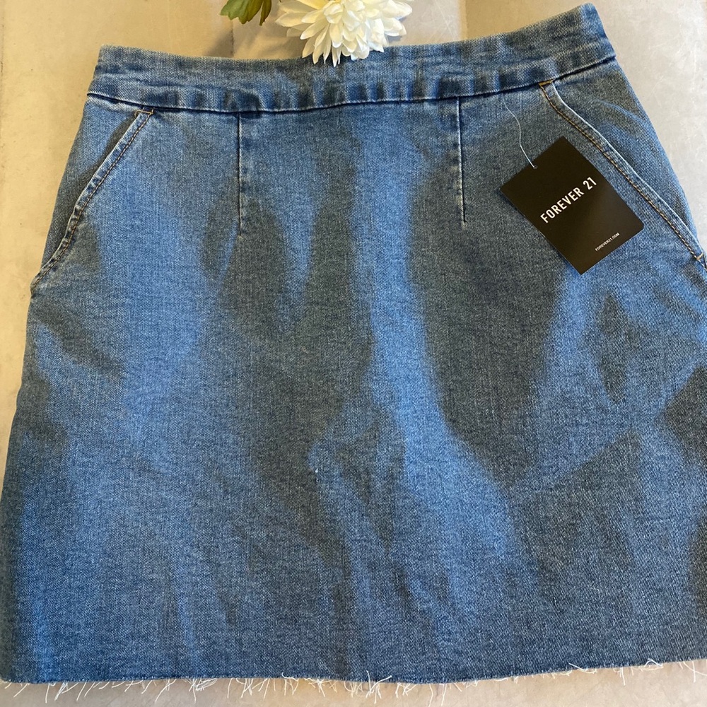 Forever 21 skirt 💕